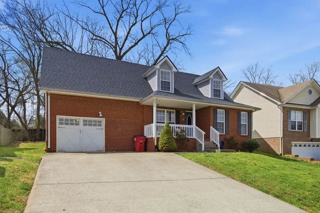 Clarksville TN, 916 Excalibur Drive