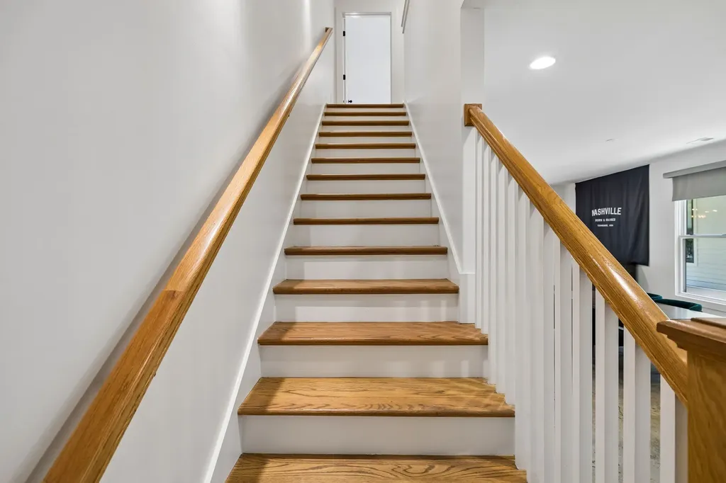 860 Seymour Avenue Nashville TN 37206