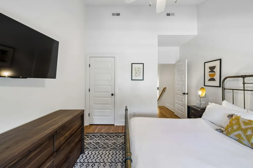 860 Seymour Avenue Nashville TN 37206
