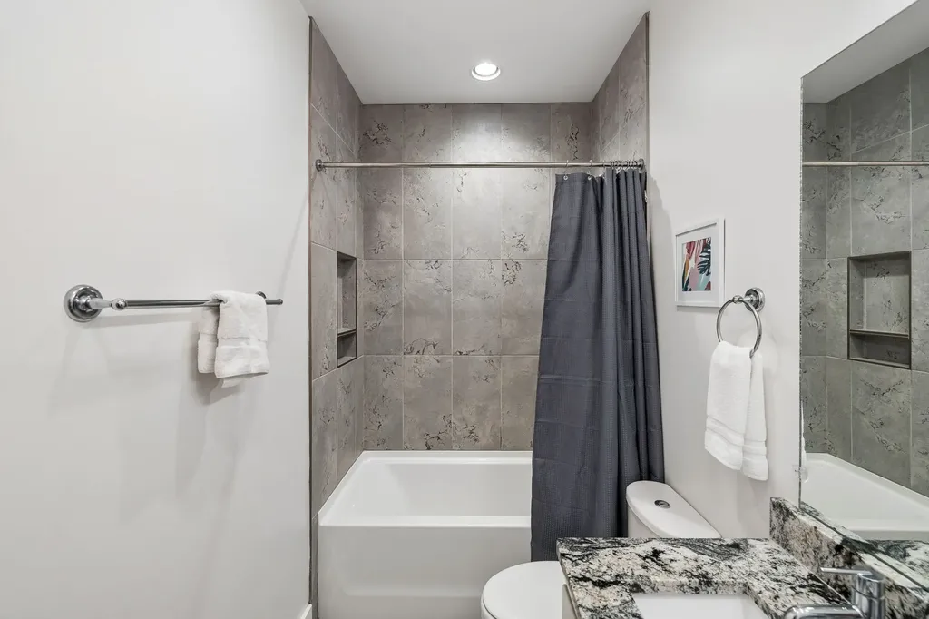 860 Seymour Avenue Nashville TN 37206