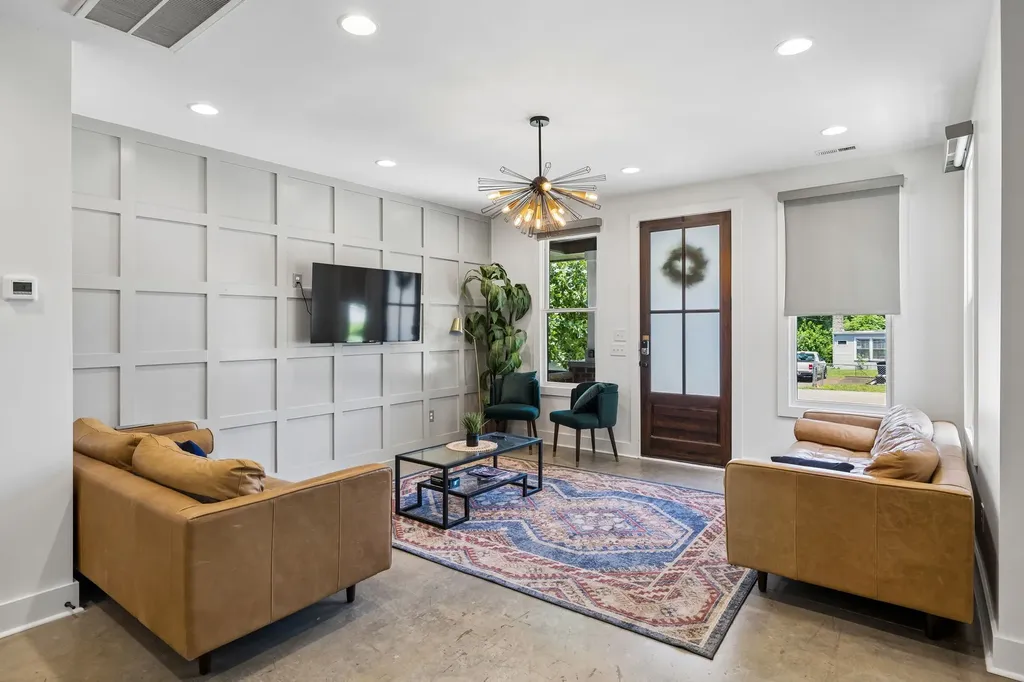 860 Seymour Avenue Nashville TN 37206