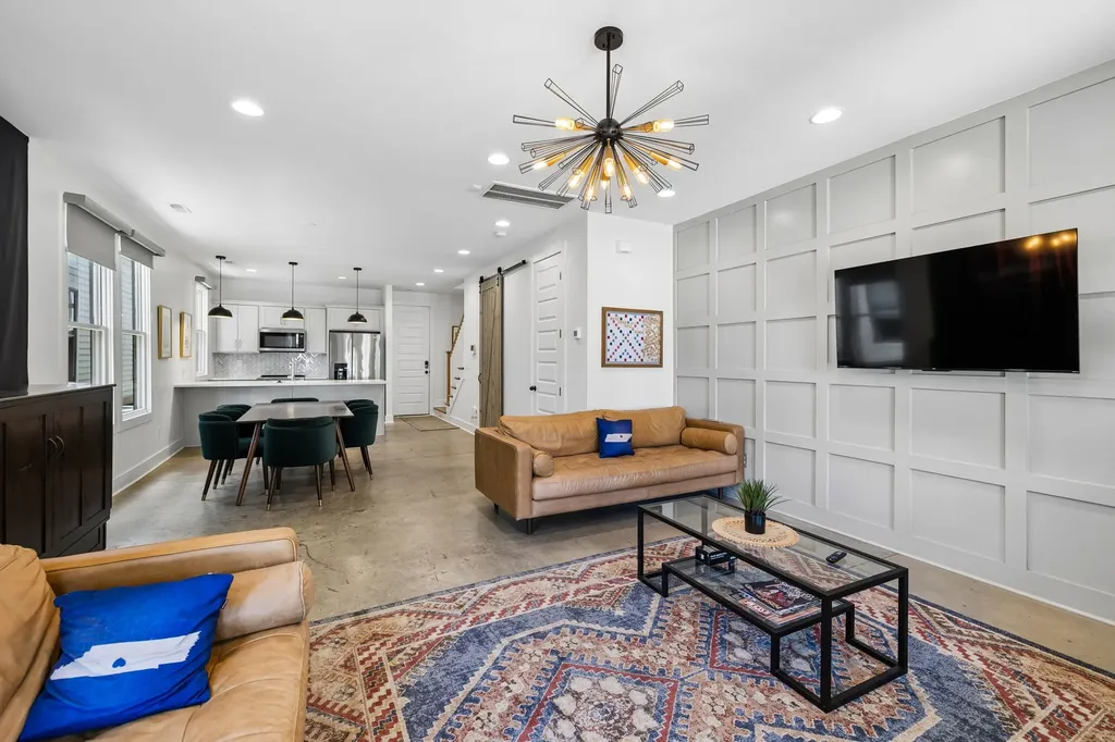 860 Seymour Avenue Nashville TN 37206