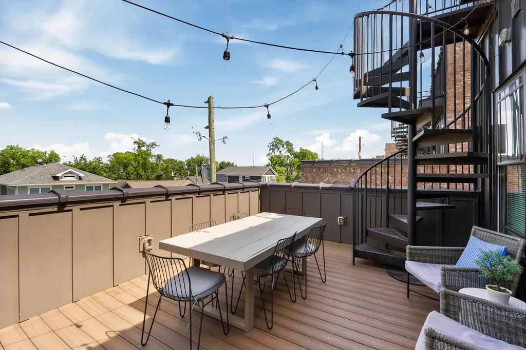 713A 26th Ave, N Nashville TN 37208