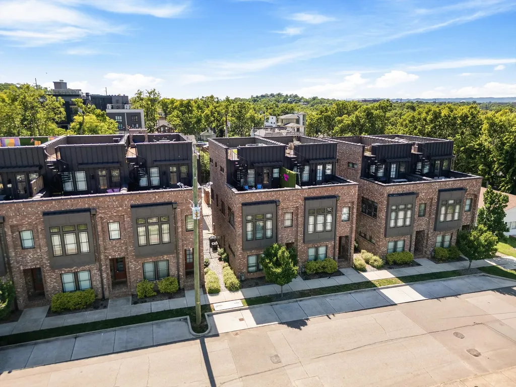 713A 26th Ave, N Nashville TN 37208