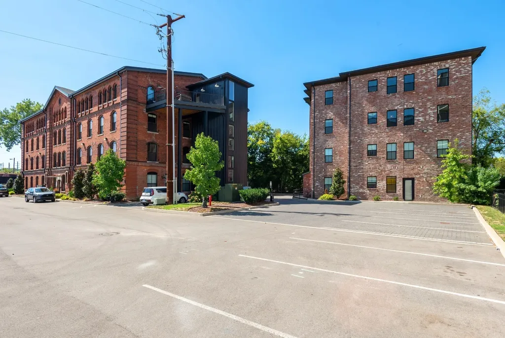 612 21st Ave, N Nashville TN 37203