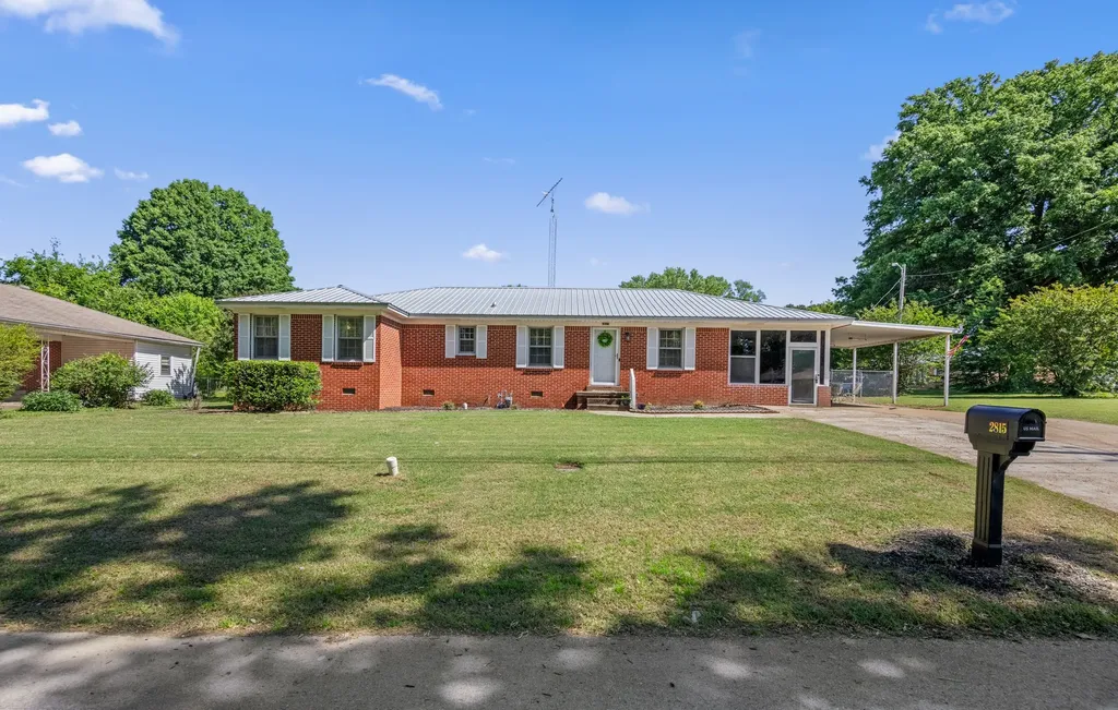 Humboldt TN, 2815 Northwood Boulevard
