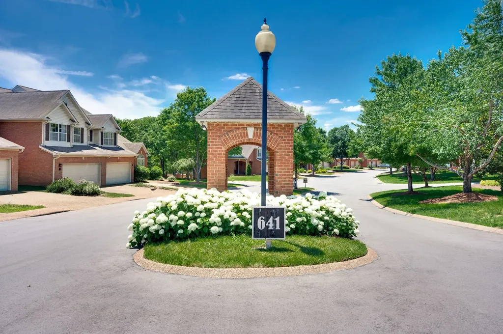 641 Old Hickory Boulevard Brentwood TN 37027