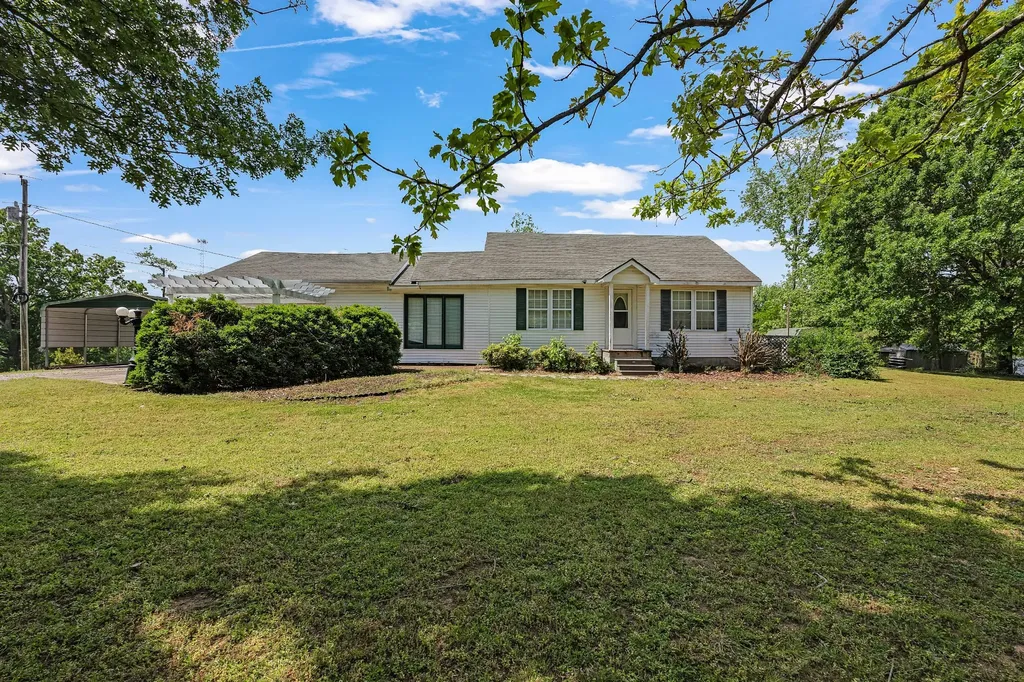 6601 Highway 78 Dyersburg TN 38024