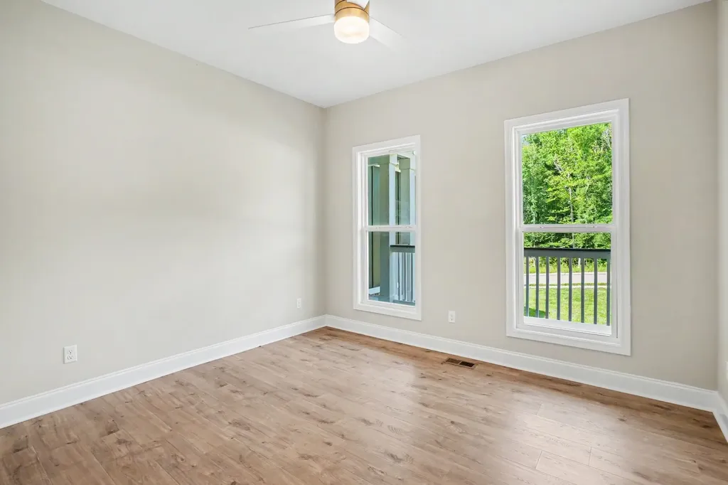1222 Rooster Ridge Pleasant View TN 37146