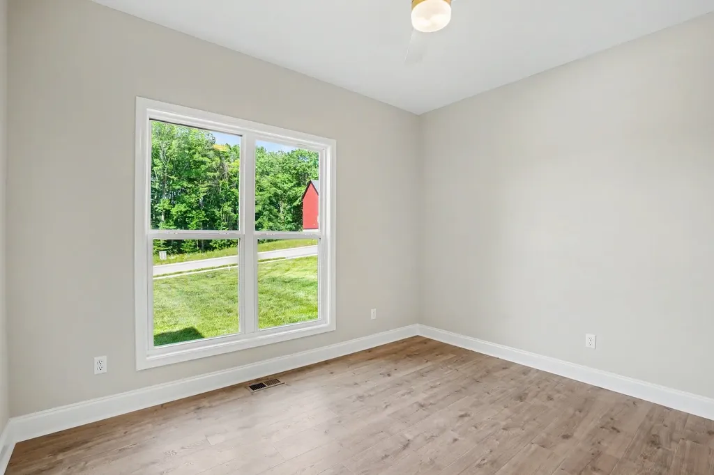 1222 Rooster Ridge Pleasant View TN 37146