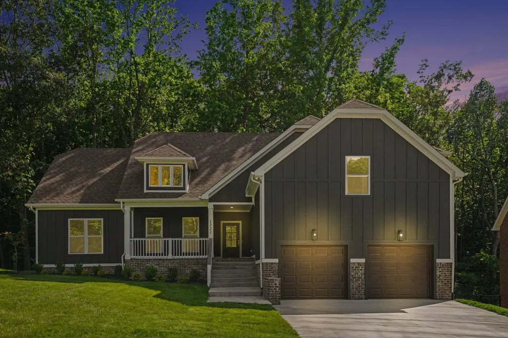1222 Rooster Ridge Pleasant View TN 37146