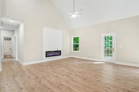 1222 Rooster Ridge Pleasant View TN 37146