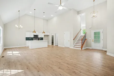 1222 Rooster Ridge Pleasant View TN 37146