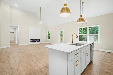 1222 Rooster Ridge Pleasant View TN 37146