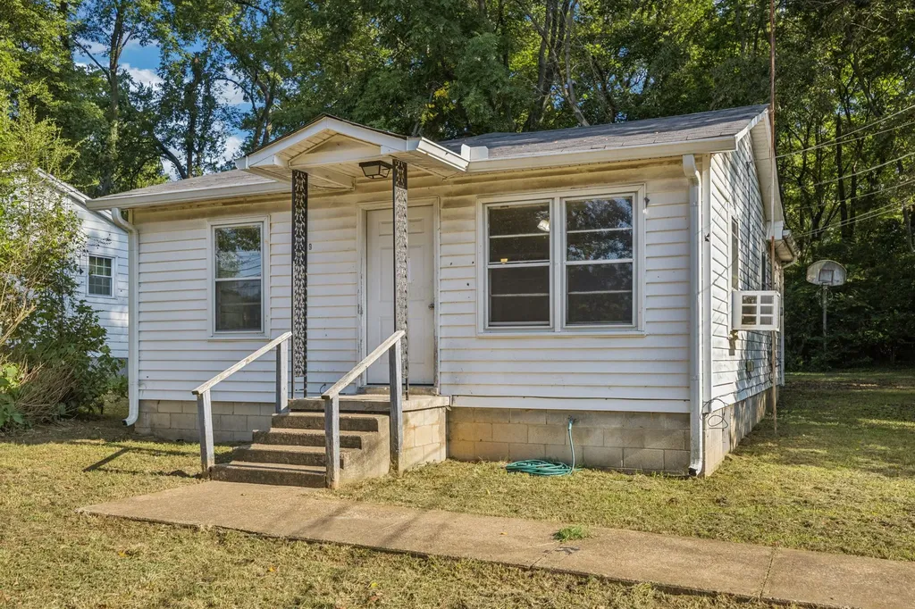 309 Polk Street Columbia TN 38401