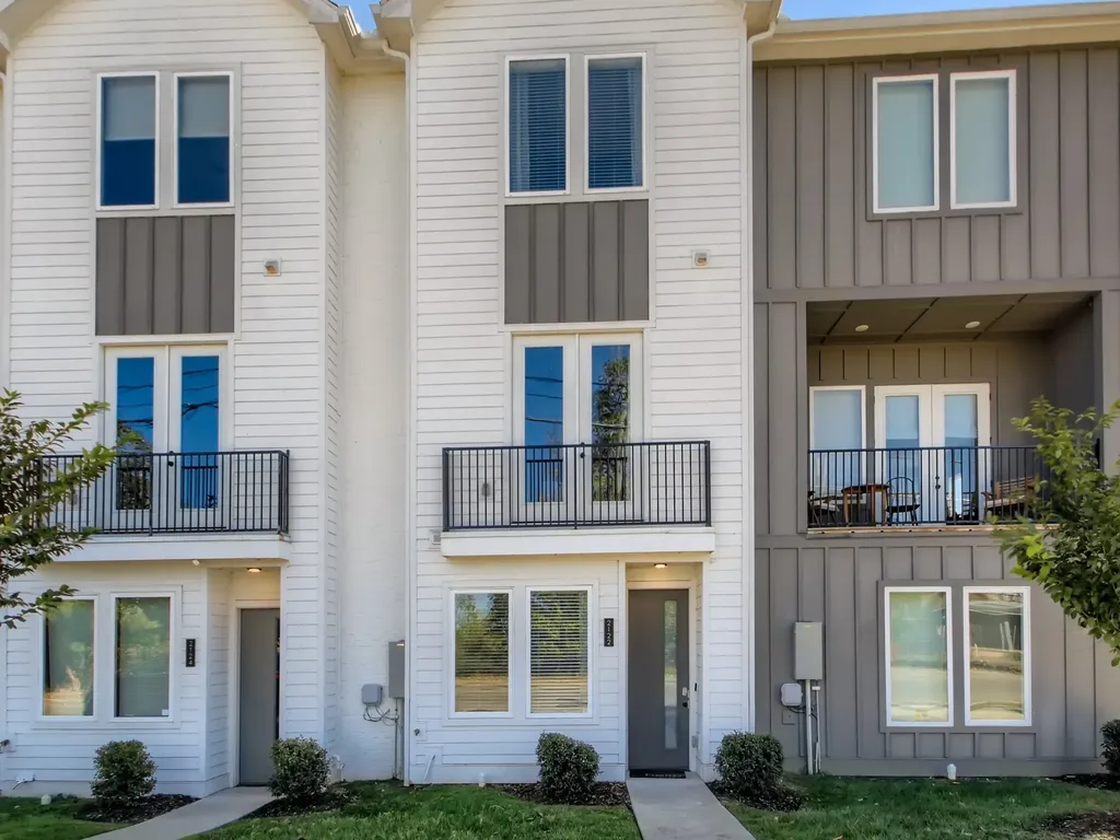 2122 24th Ave, N Nashville TN 37208