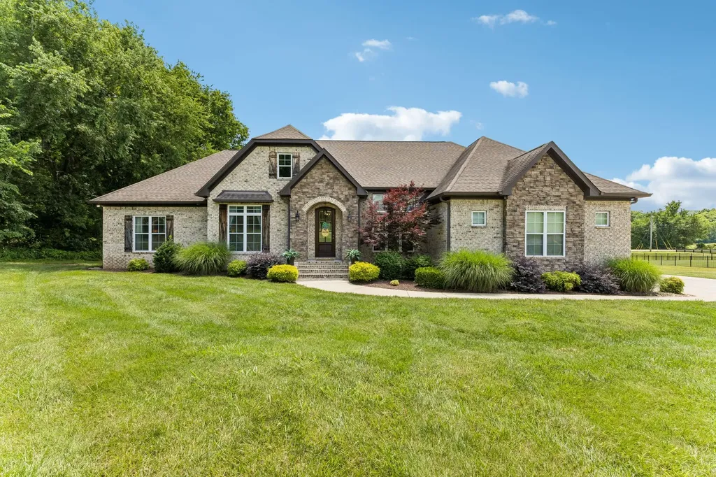 3926 Amanda Beth Court Columbia TN 38401