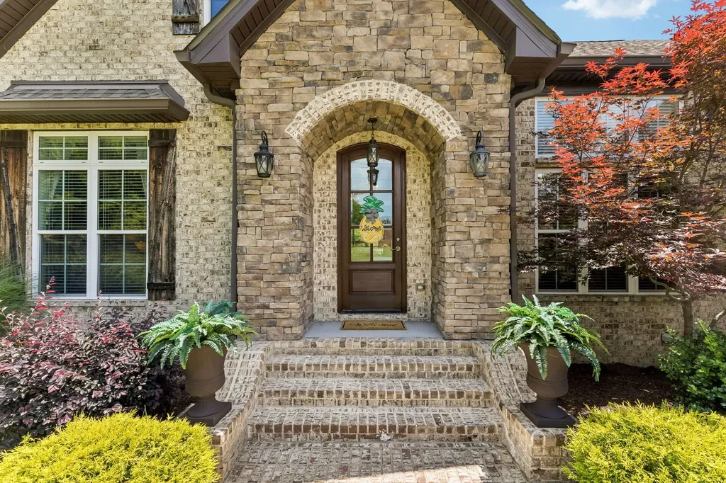 3926 Amanda Beth Court Columbia TN 38401