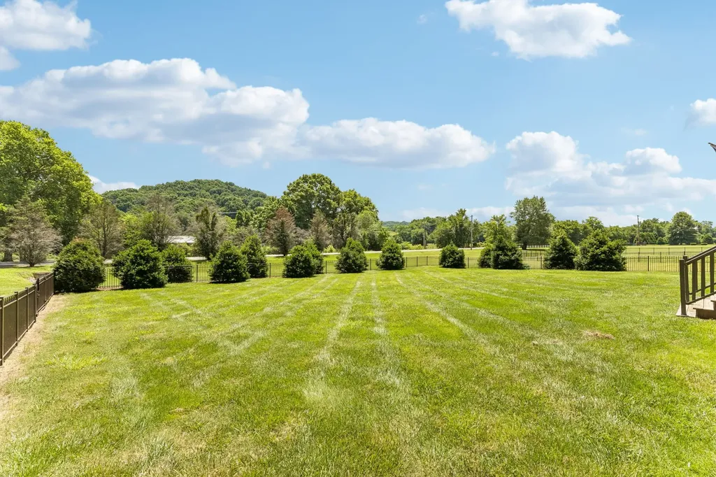 3926 Amanda Beth Court Columbia TN 38401