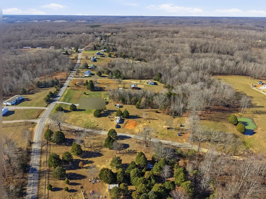 10688 Back Piney Road Bon Aqua TN 37025