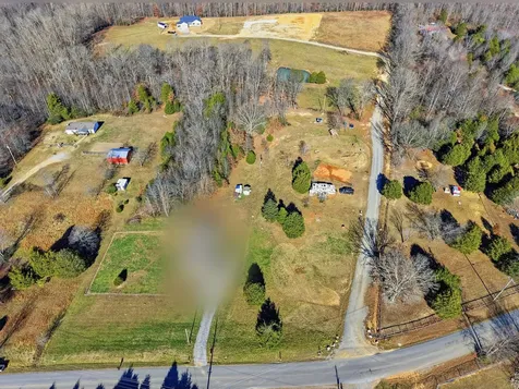 10688 Back Piney Road Bon Aqua TN 37025