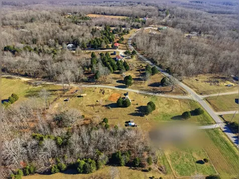 10688 Back Piney Road Bon Aqua TN 37025