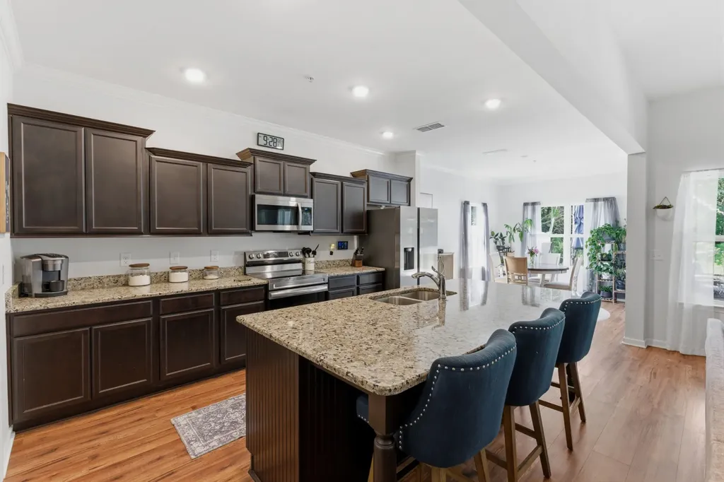 906 Crooked Creek Murfreesboro TN 37129