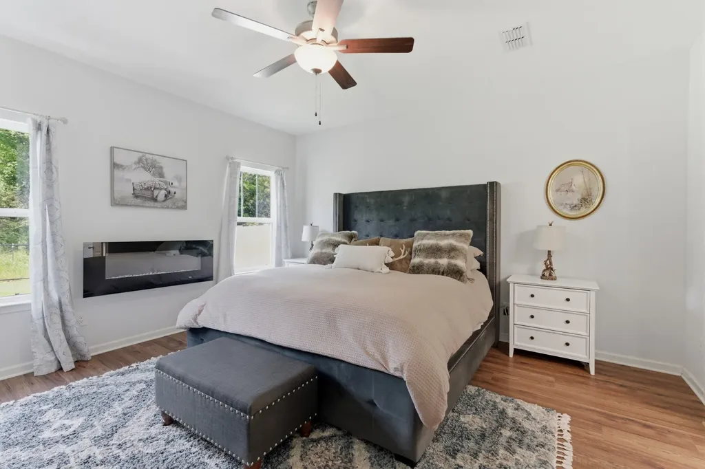 906 Crooked Creek Murfreesboro TN 37129