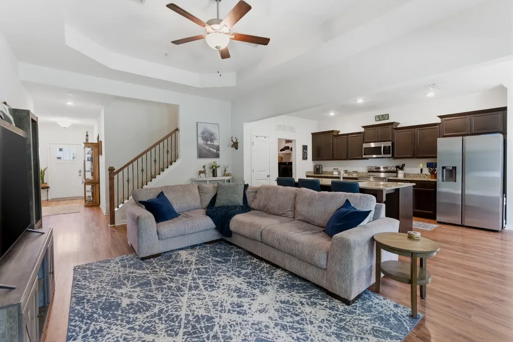 906 Crooked Creek Murfreesboro TN 37129