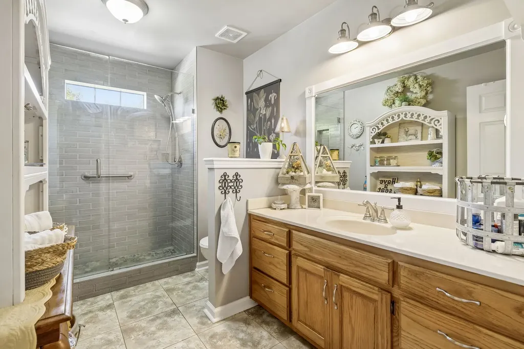 319 Cherry Lane White House TN 37188