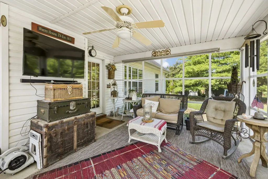 319 Cherry Lane White House TN 37188