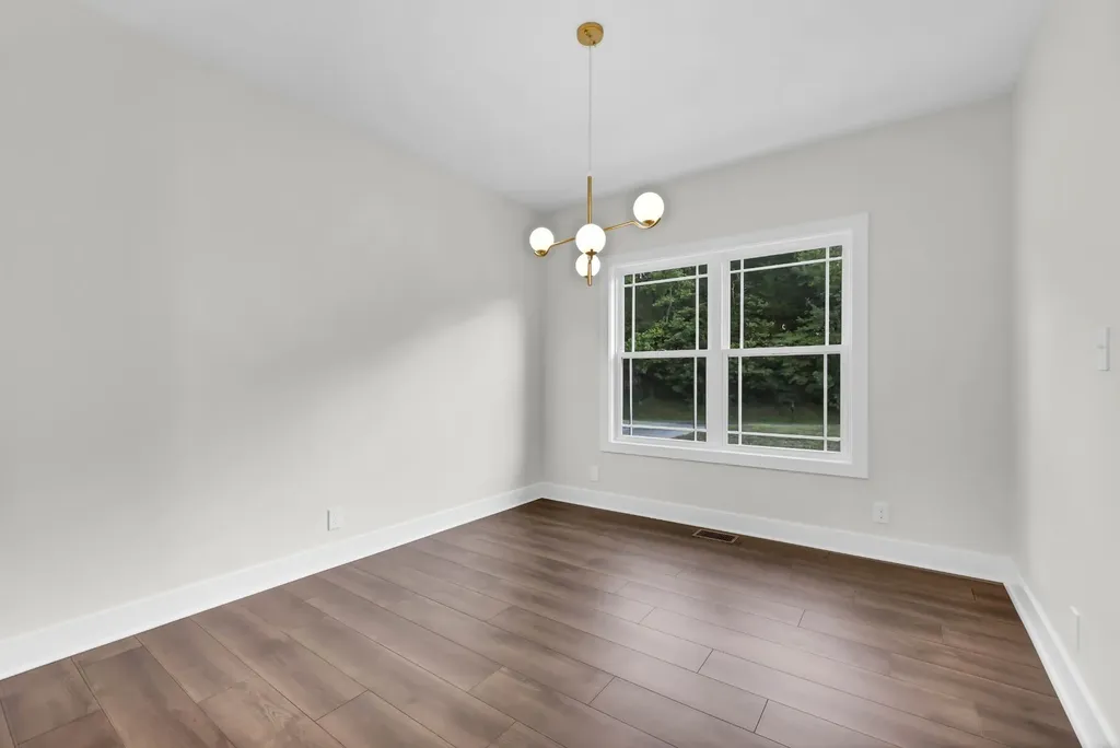 5580 Chambers Road Cumberland Furnace TN 37051