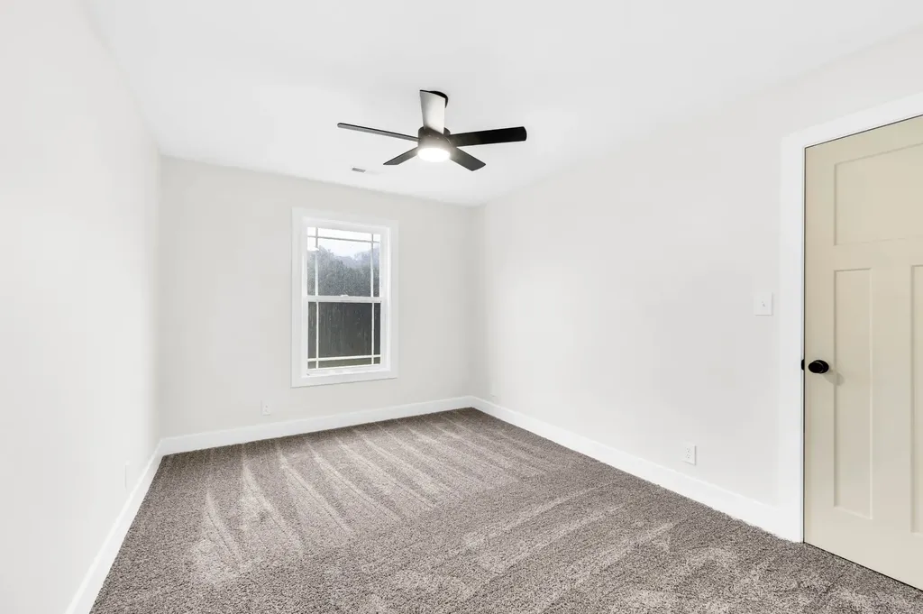 5580 Chambers Road Cumberland Furnace TN 37051
