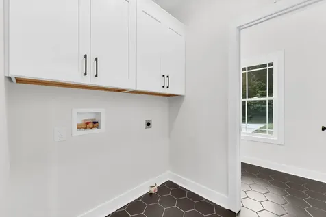 5580 Chambers Road Cumberland Furnace TN 37051
