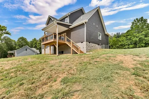 5580 Chambers Road Cumberland Furnace TN 37051