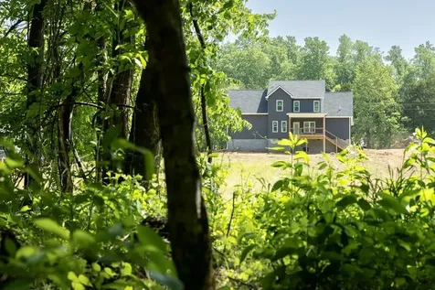 5580 Chambers Road Cumberland Furnace TN 37051