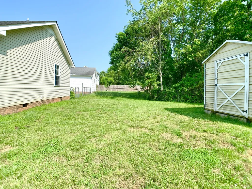 355 Broadmore Drive Clarksville TN 37042