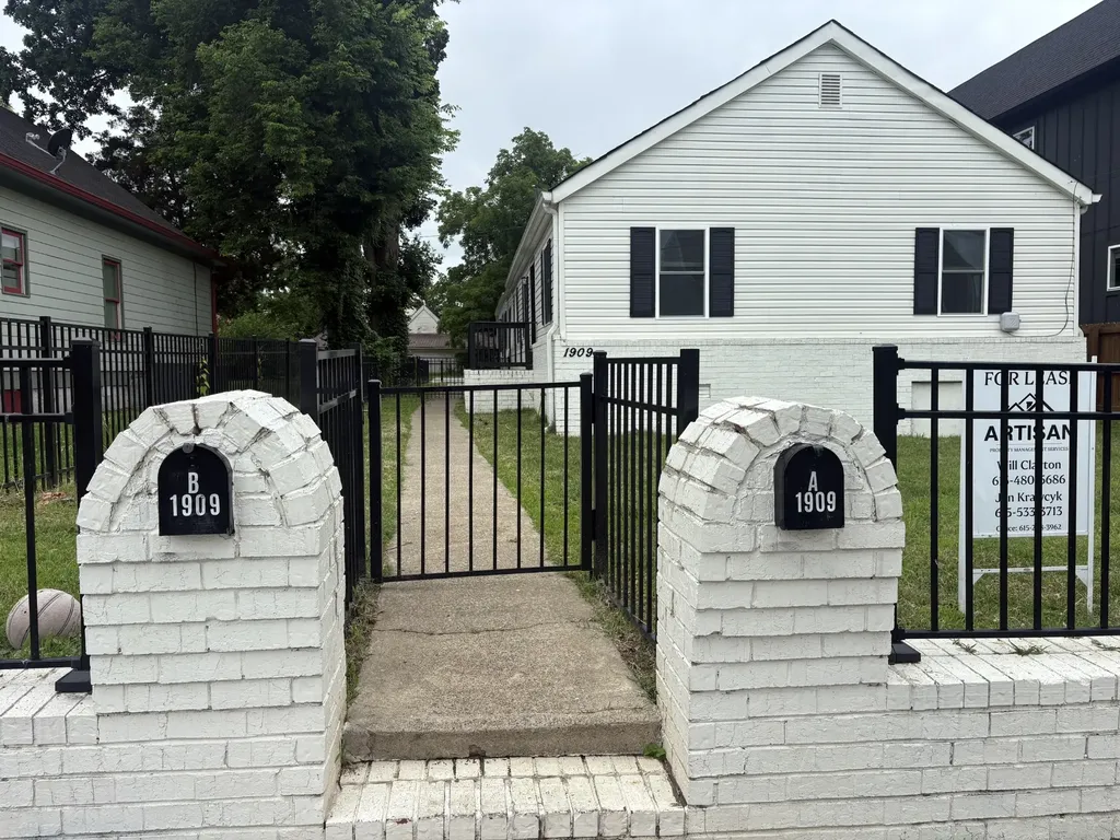 1909 10th Ave, N Nashville TN 37208
