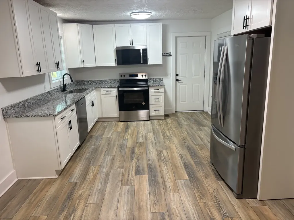 1909 10th Ave, N Nashville TN 37208