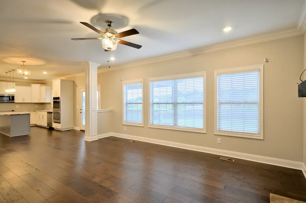 1332 Juniper Pass Clarksville TN 37043