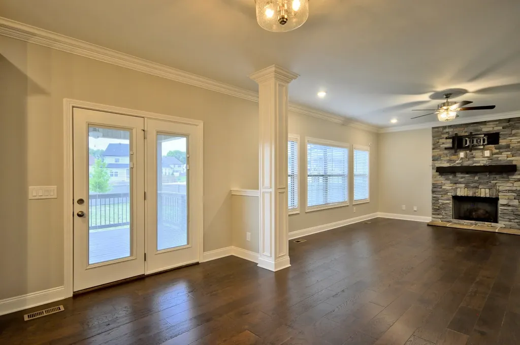 1332 Juniper Pass Clarksville TN 37043