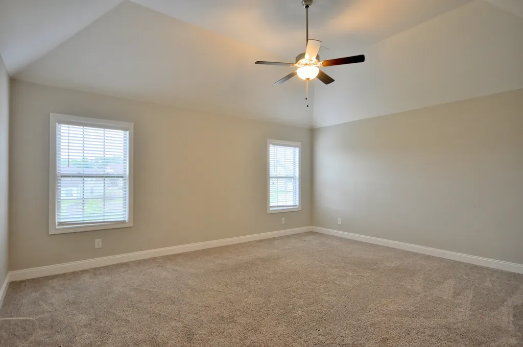 1332 Juniper Pass Clarksville TN 37043