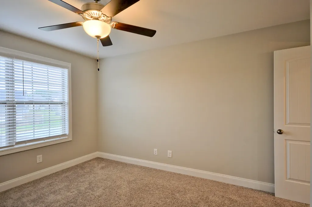 1332 Juniper Pass Clarksville TN 37043