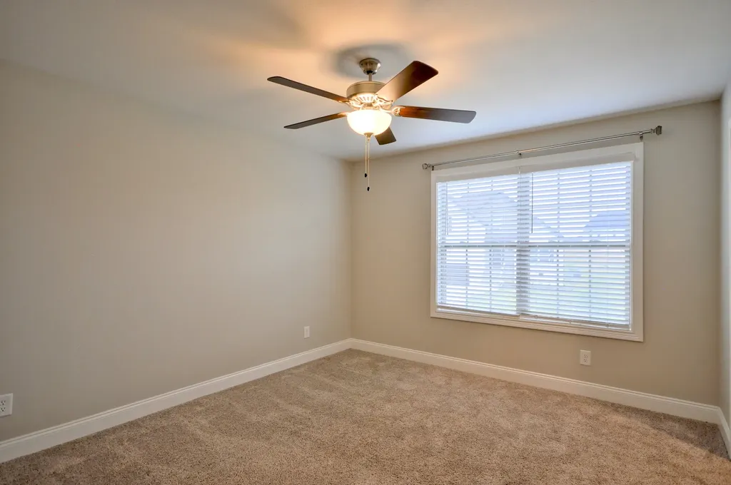 1332 Juniper Pass Clarksville TN 37043