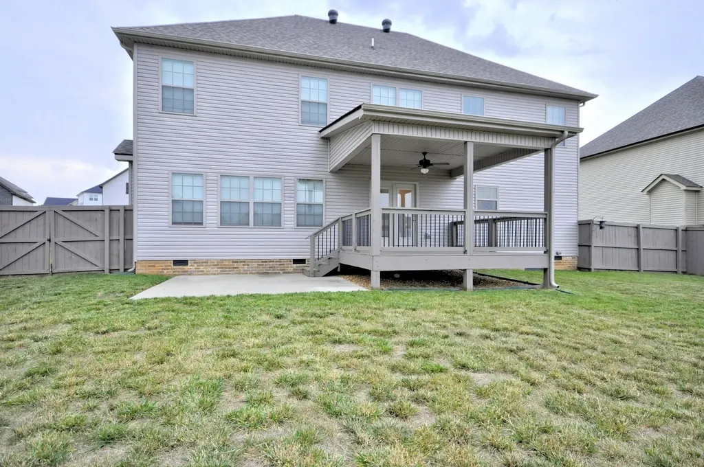 1332 Juniper Pass Clarksville TN 37043
