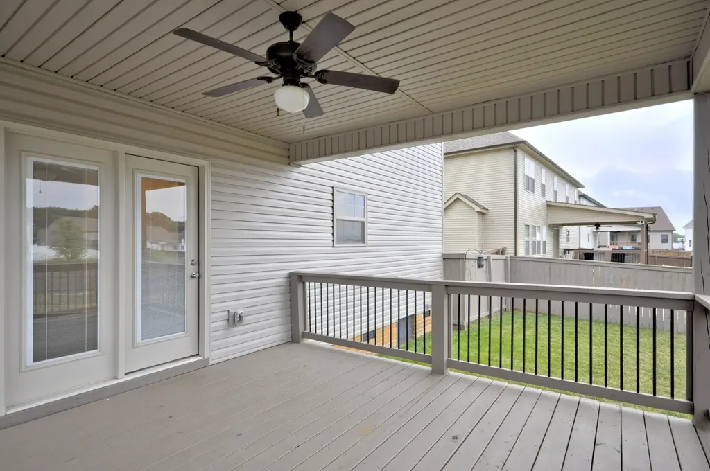 1332 Juniper Pass Clarksville TN 37043