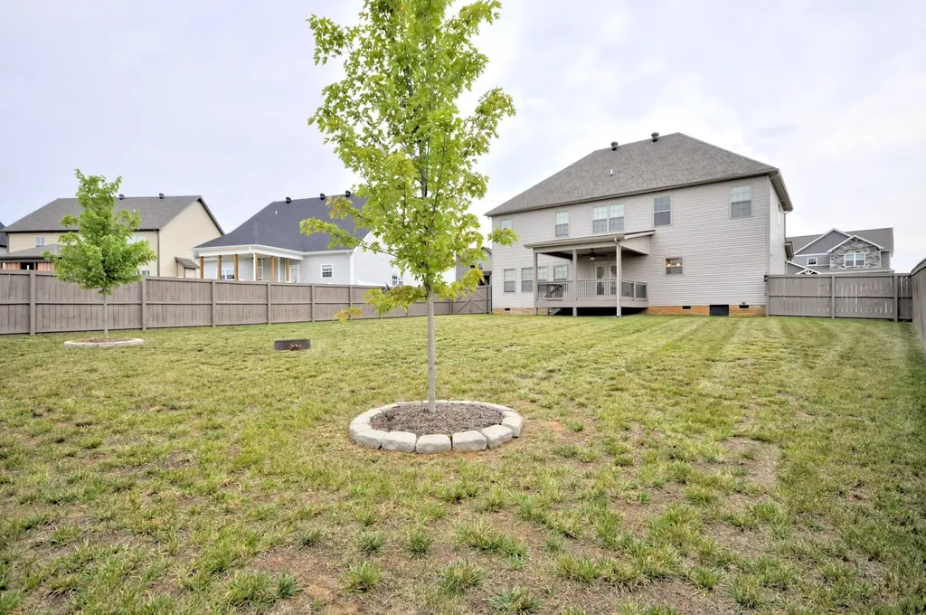 1332 Juniper Pass Clarksville TN 37043