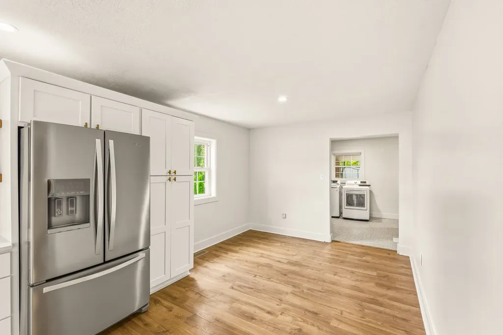 169 Dixie Street Lexington TN 38351