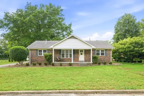 169 Dixie Street Lexington TN 38351