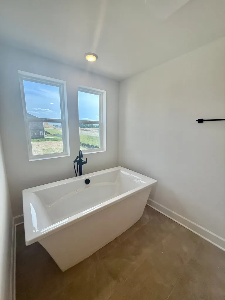400 Downs Lane Mount Juliet TN 37122